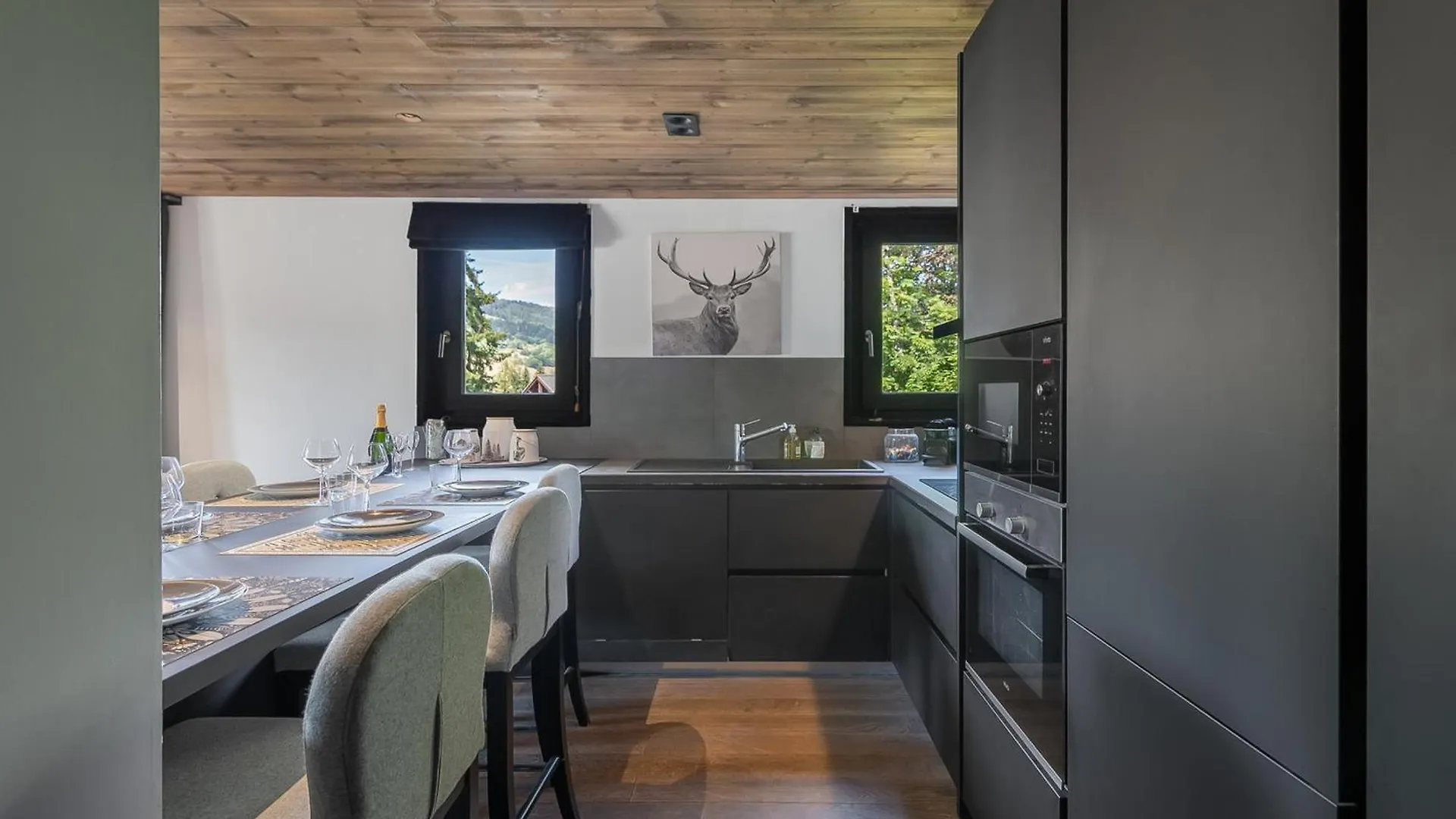 Superbe Appartement Proche Centre Avec Balcon Et Garage A Megeve - Fr-1-569-166 Apartment